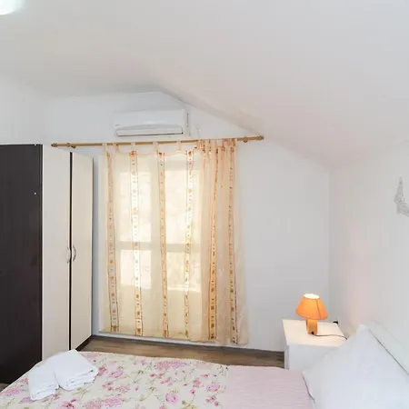 Daniela - Double With Terrace And Sea View * مْليني